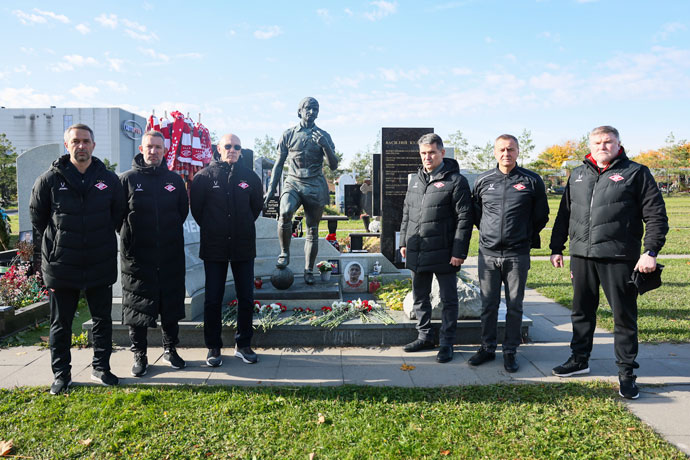 Спартаковцы почтили память Фёдора Черенкова