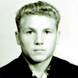 Леонард Адамов